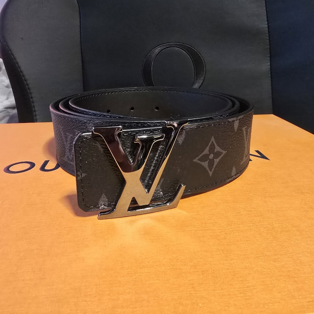 Louis Vuitton LV Initiales 40mm Reversible Belt in Monogram Eclipse canvas